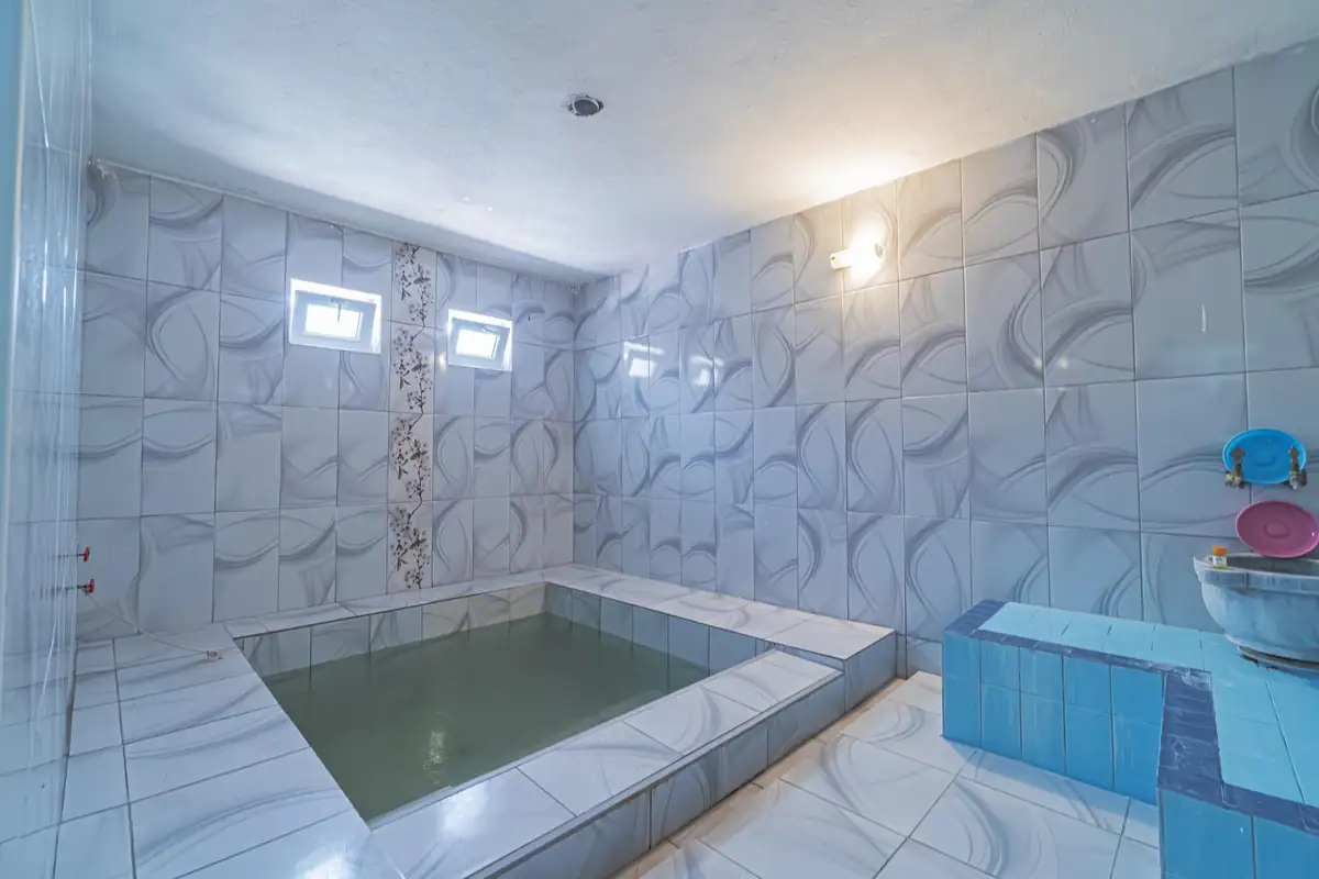 Royal Termal Villa kapalı ve özel termal havuzu