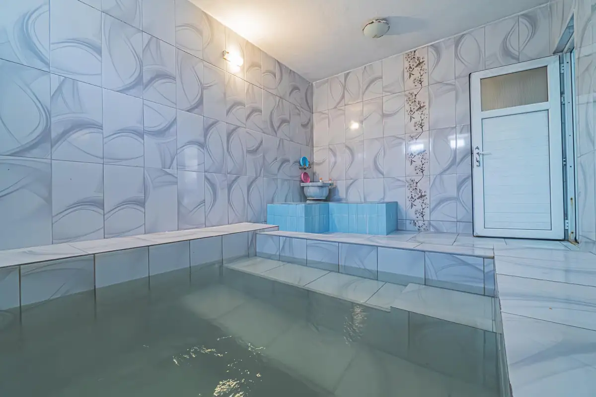 Royal Termal Villa kapalı ve özel termal havuzu