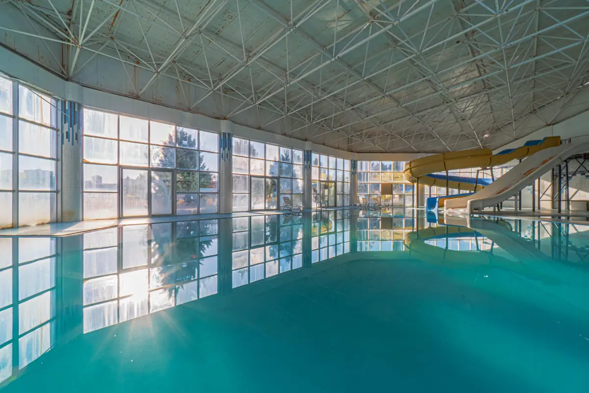 Royal Termal Villa kapalı kaydıraklı havuzu — 3. fotoğraf